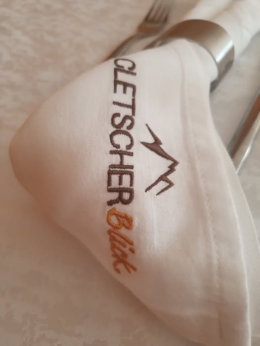 Gletscherblick Serviette mit Logo