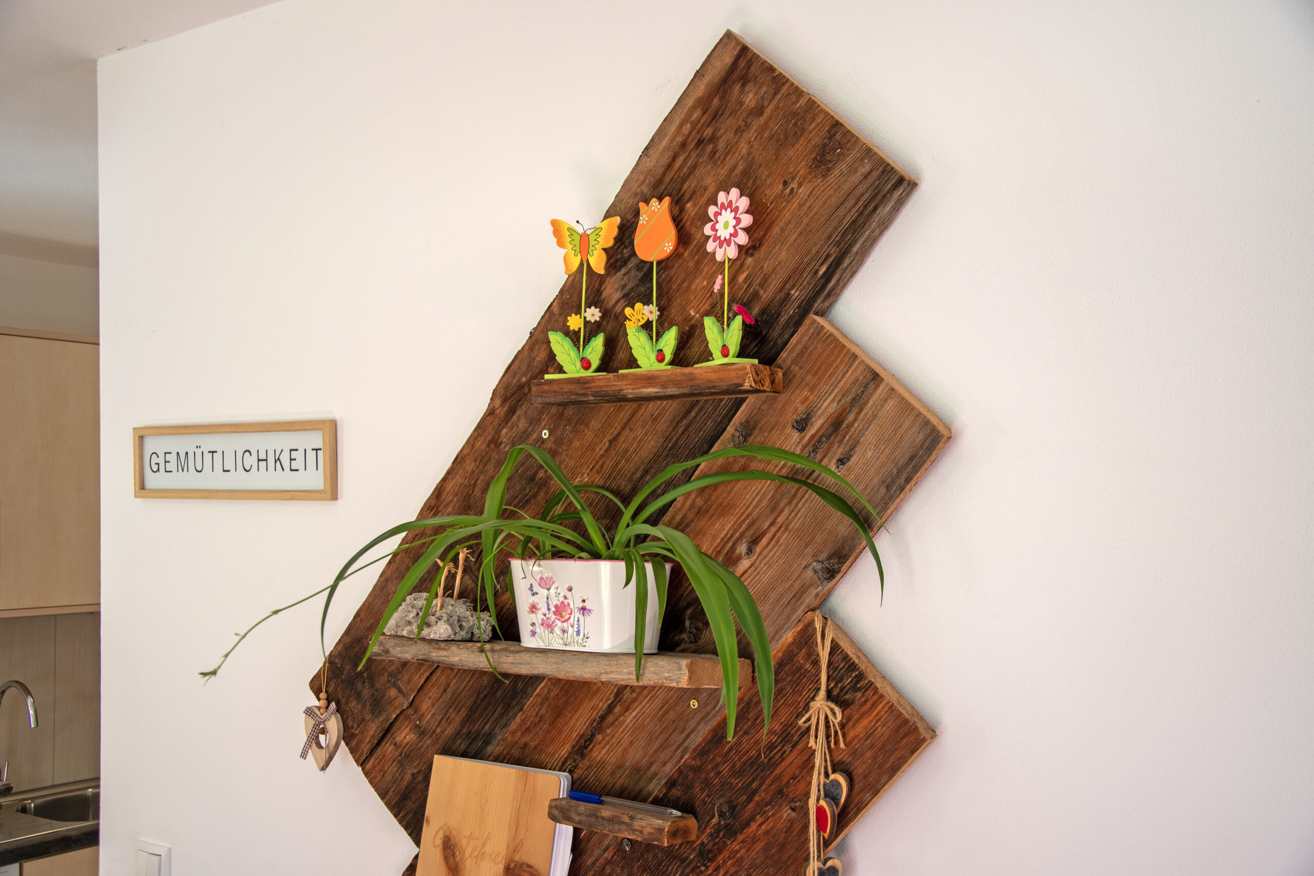 Wiartshof Urlaub auf dem Bauernof Langtaufers Ferienwohnung Heustadl Wansregal