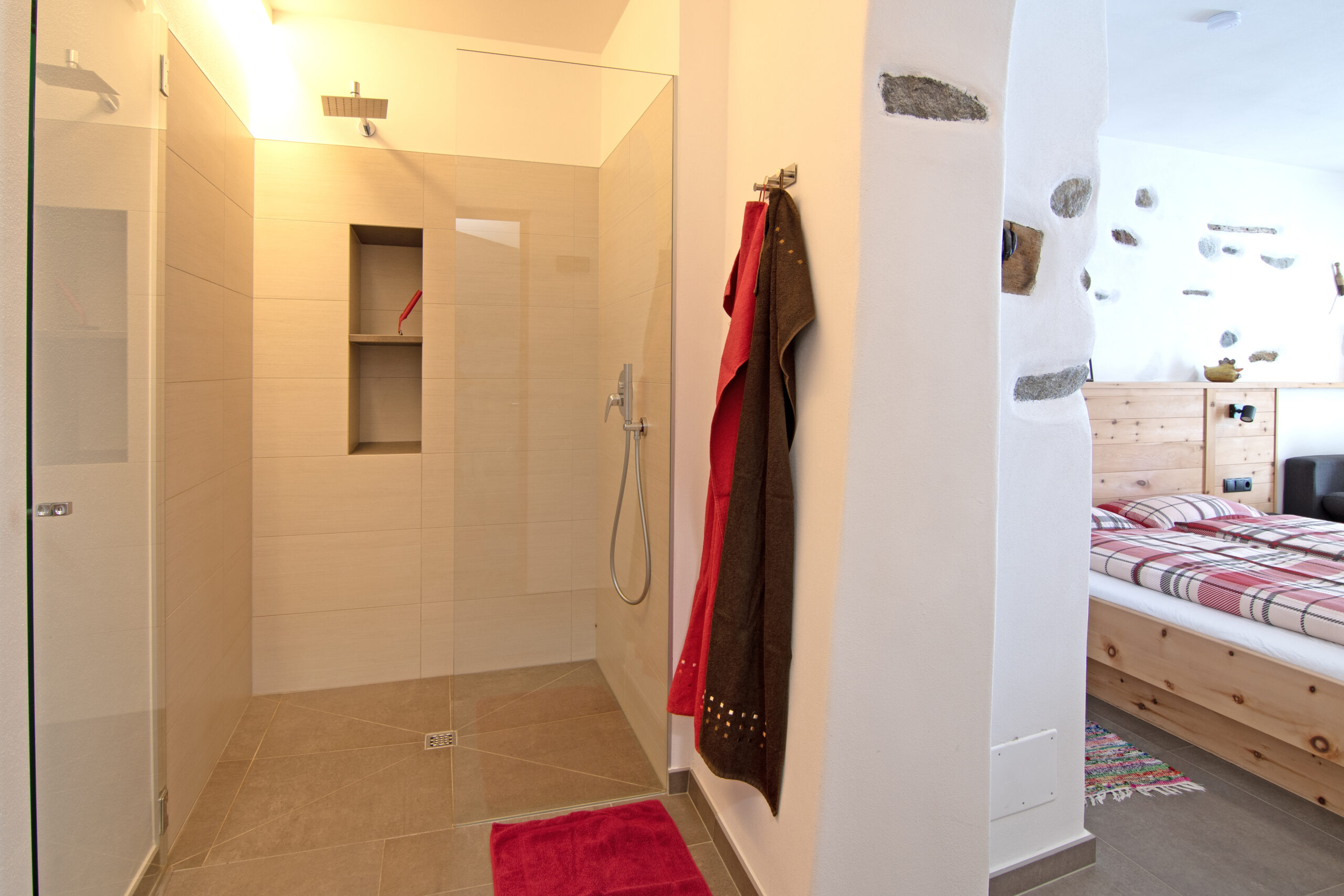 Wiartshof Urlaub auf dem Bauernof Langtaufers Ferienwohnung Hühnernest Dusche