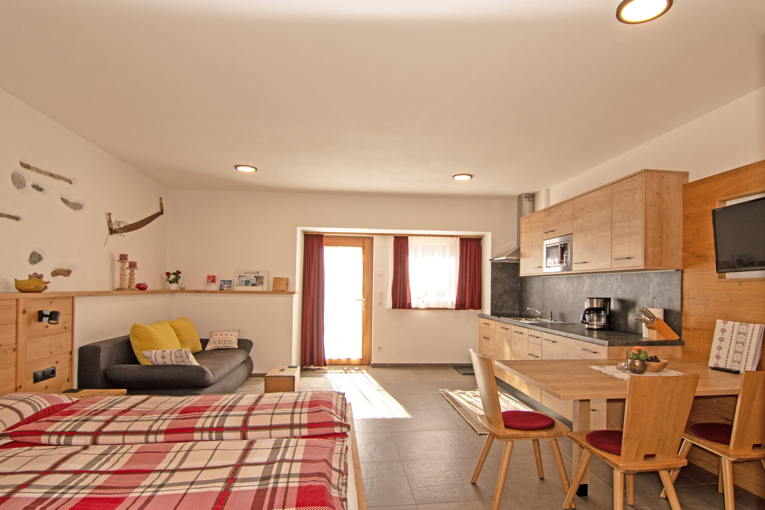 Wiartshof Urlaub auf dem Bauernof Langtaufers Ferienwohnung Hühnernest Wohnung komplett